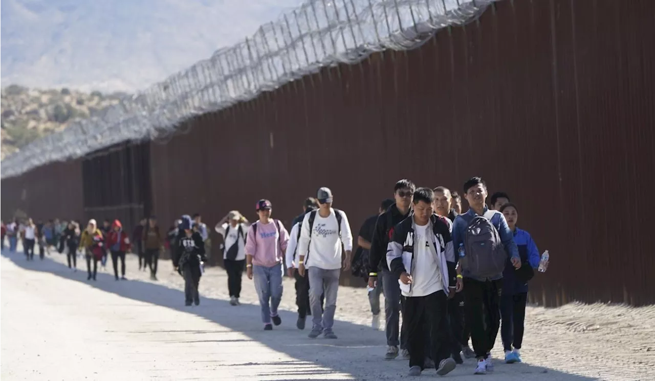 Most Americans want to decrease immigration into the U.S.: Gallup poll