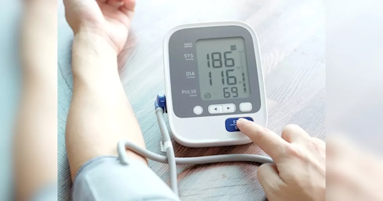 Hypertension: साइलेंट किलर से कम नहीं हाई ब्लड प्रेशर, ये 5 आदतें कंट्रोल करेंगी बीपी!