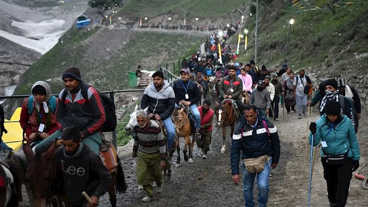 Amarnath Yatra : बाबा बर्फानी के दर्शनार्थियों का आंकड़ा आज हो सकता है 3 लाख के पार, घाटी में उत्साह की बयार