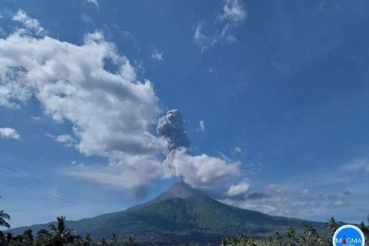 Badan Geologi: Suplai magma Gunung Lewotobi Laki-laki masih terjadi