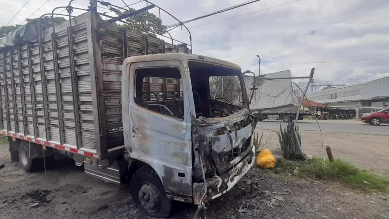 'La Inmaculada' estaría detrás de la incineración de un camión en Tuluá; ¿qué pasó con la voluntad de paz que tenía este grupo delincuencial?