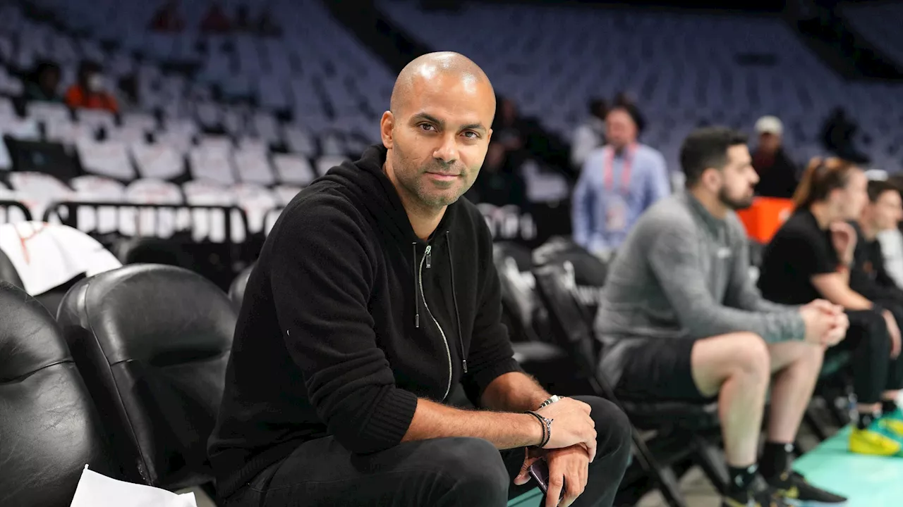 La Francia ha ritirato la leggendaria canotta numero 9, appartenuta a Tony Parker dopo il match contro la Serbia