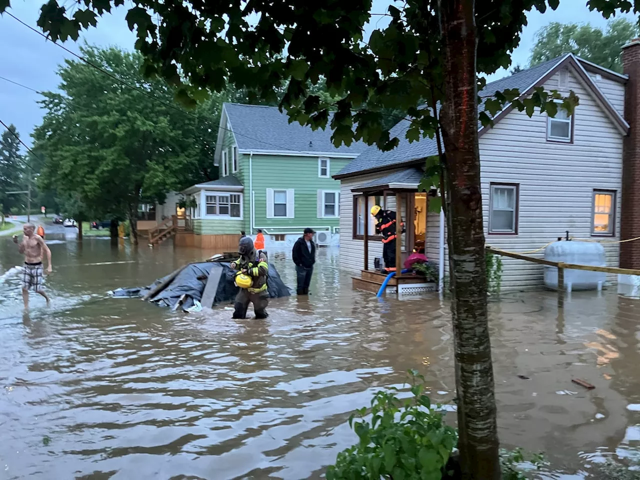 After another flash-flooding death, expert says Nova Scotia needs robust alert system — now