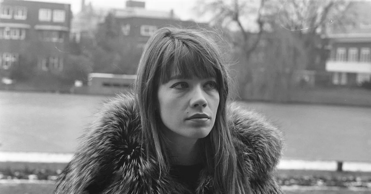 Françoise Hardy: French singer for whom fame was a ‘gilded prison’