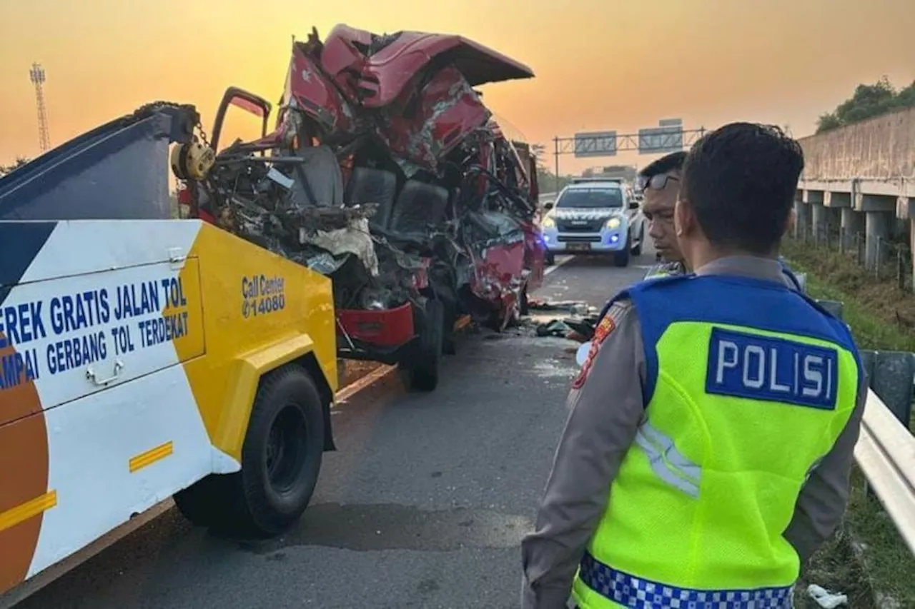 Kecelakaan di Tol Solo-Ngawi Menewaskan 6 Orang, Diduga Inilah Penyebabnya