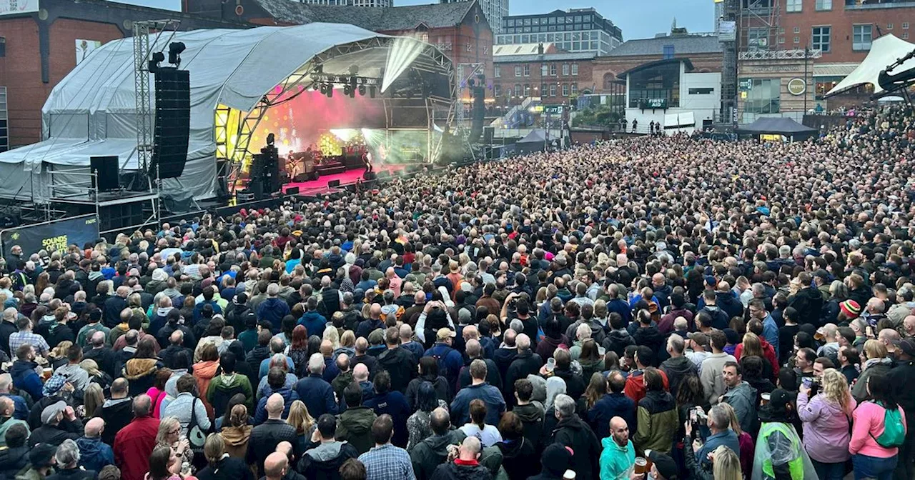 Manic Street Preachers and Suede show they still have it at Manchester gig