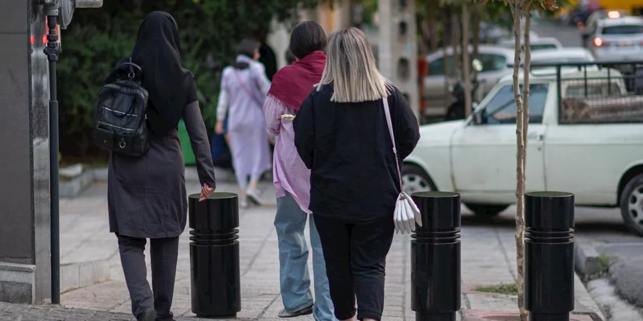 Iran: Richtlinie f&uuml;r islamische Kleiderordnung verabschiedet