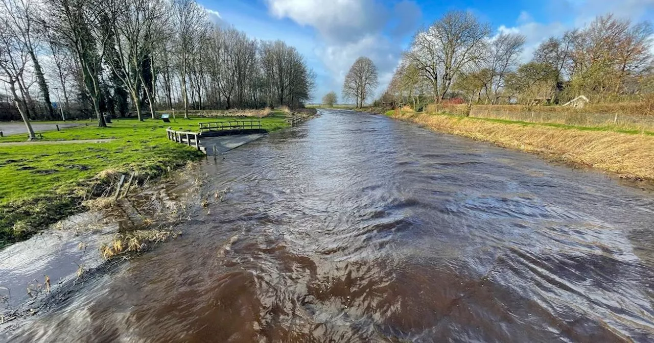 Drentse waterschappen pompen volop om water weg te krijgen