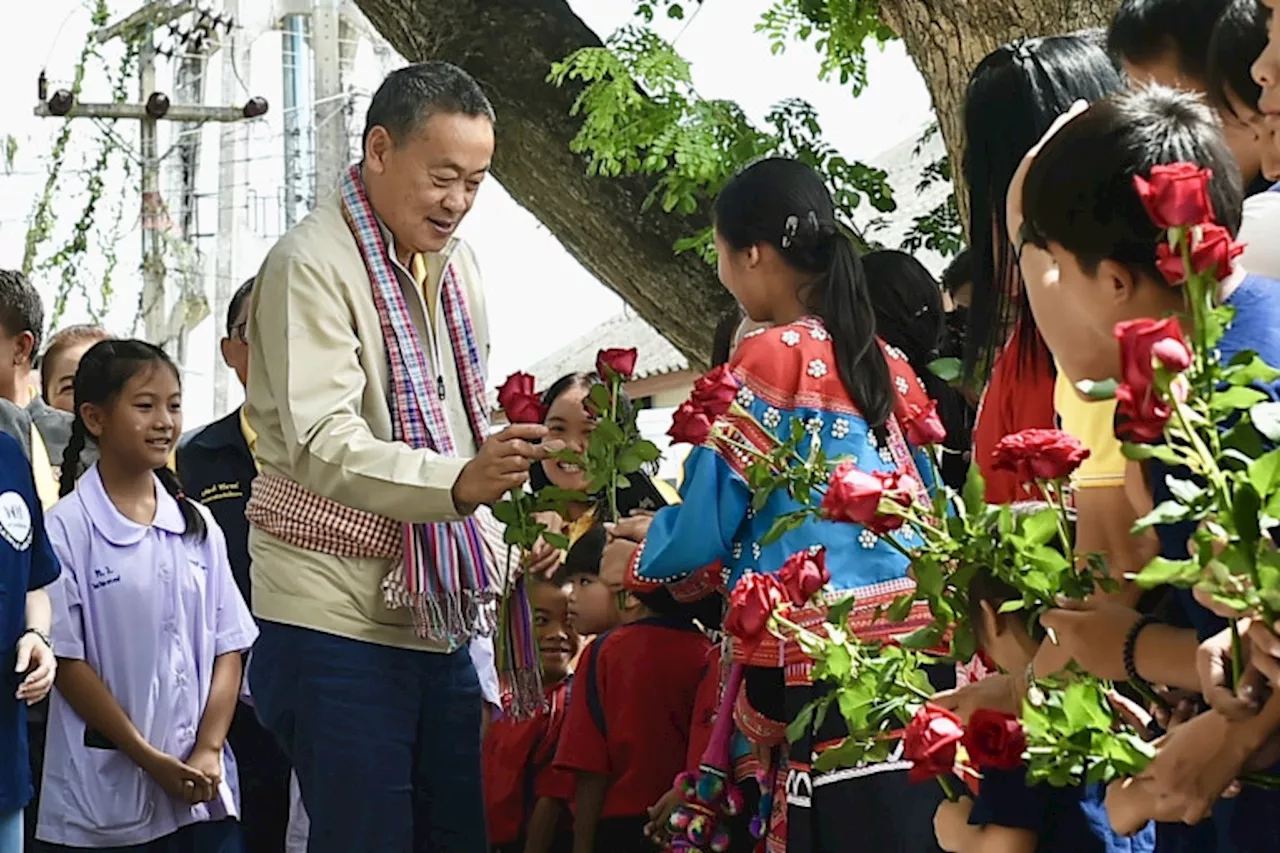 “นายกฯ” ลงพื้นที่เชียงราย ดูโครงการอนุรักษ์ฟื้นฟูแหล่งน้ำหนองฮ่าน อนุมัติ3 โครงการ 110 ล้าน เซอร์ไพรส์วันเกิดล่วงหน้า “วิสาร” 68ปี