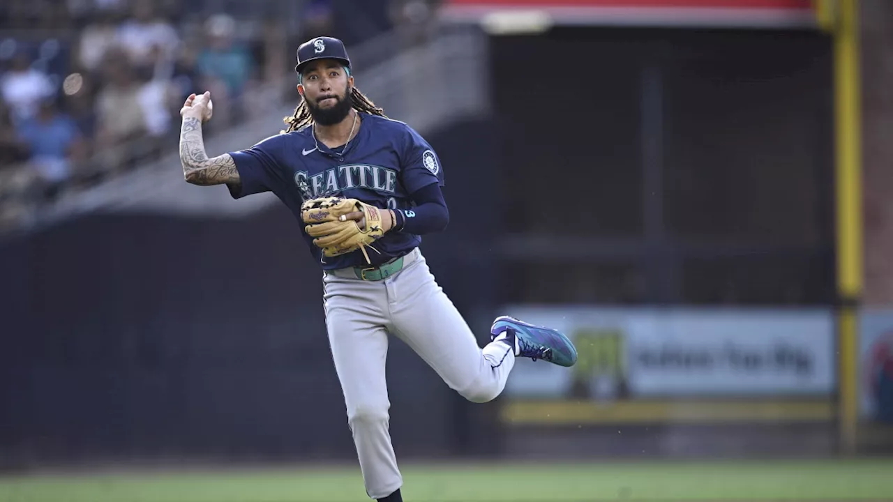 Seattle Mariners Go Viral For Wild Defensive Play on Friday Night