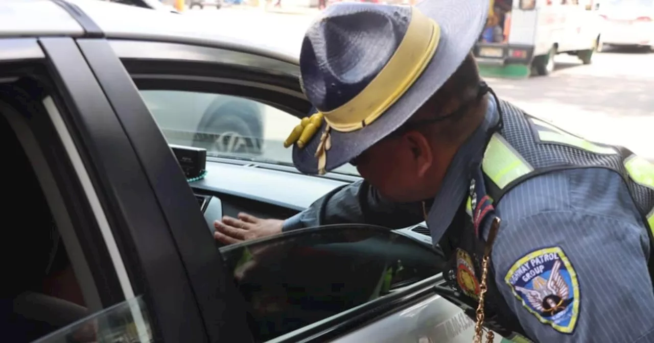 HPG checks meters, hands out police hotline stickers to taxi drivers