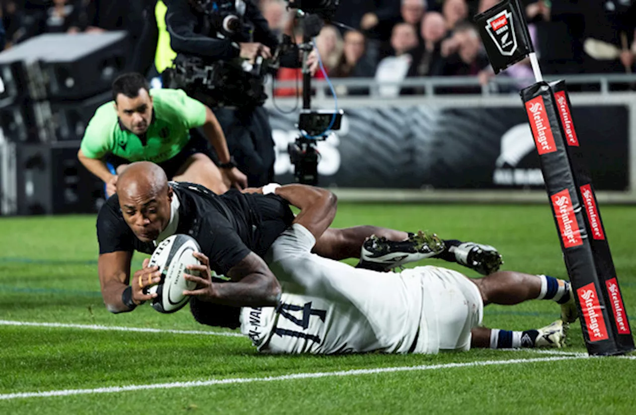 Tele'a double edges All Blacks past England