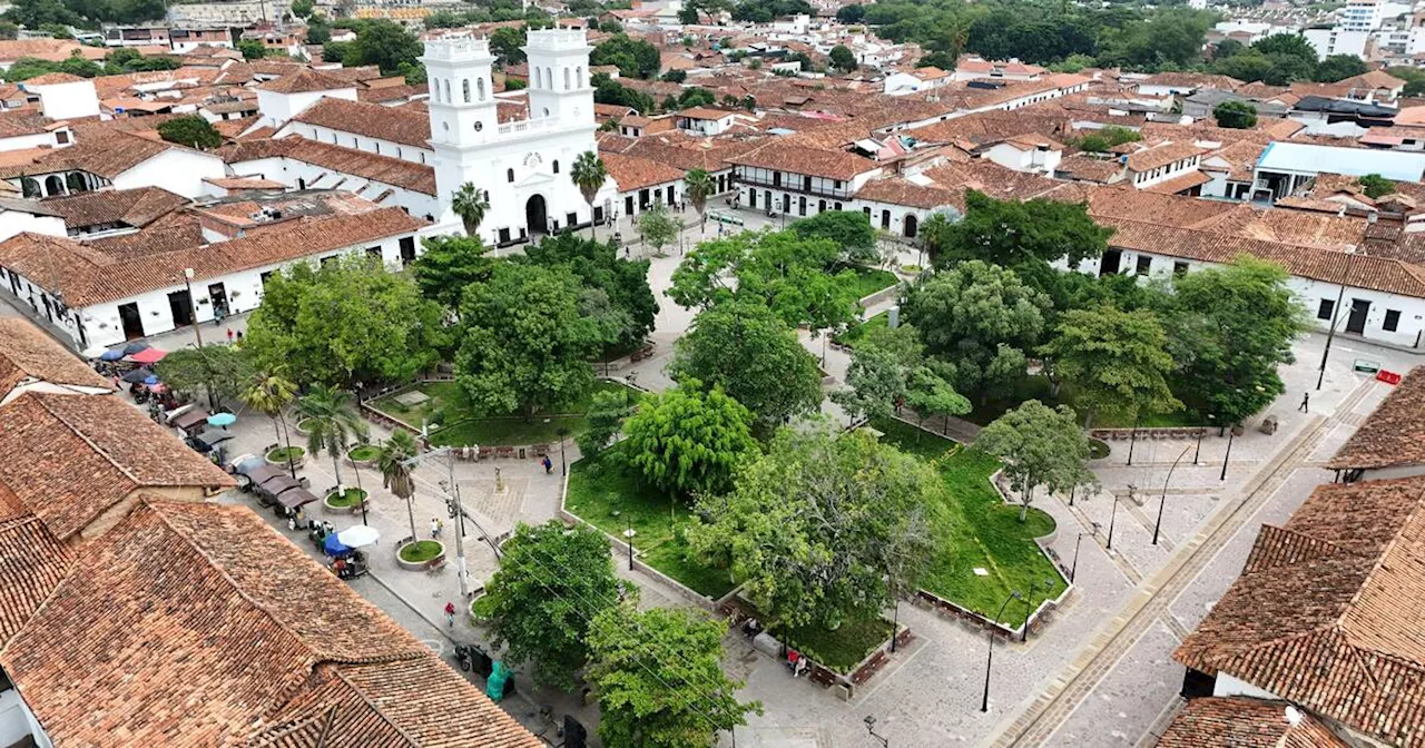 Sigue ‘lluvia de críticas’ por obra de remodelación del parque de Girón