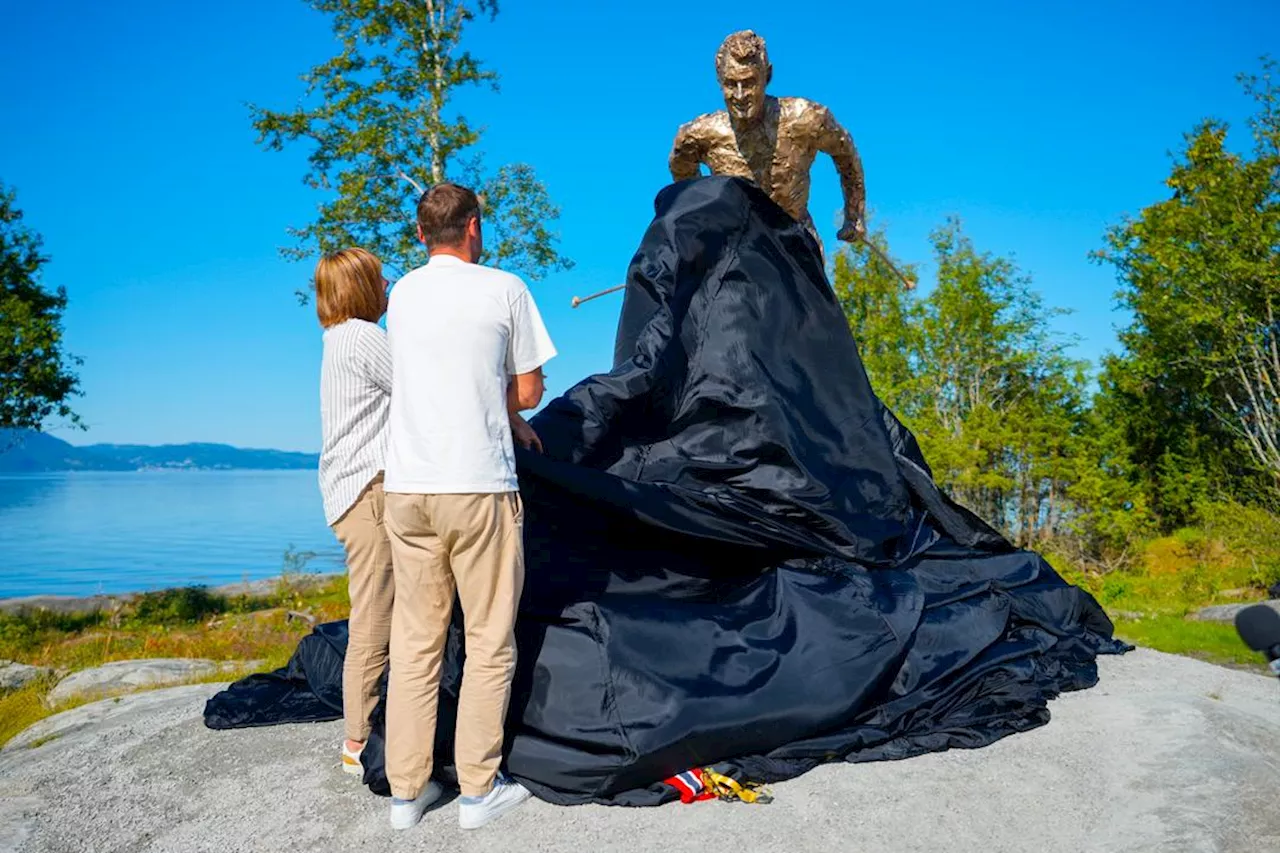 Petter Northug-statue avduket i hjembygda: – En hyllest til hele Norges skikonge