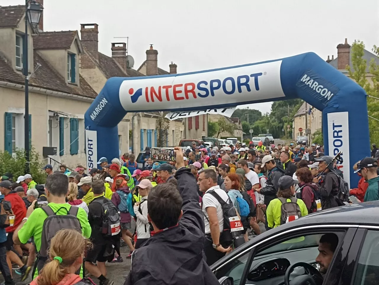 100 km du Perche : plus de 700 marcheurs étaient au départ de cette édition 2024