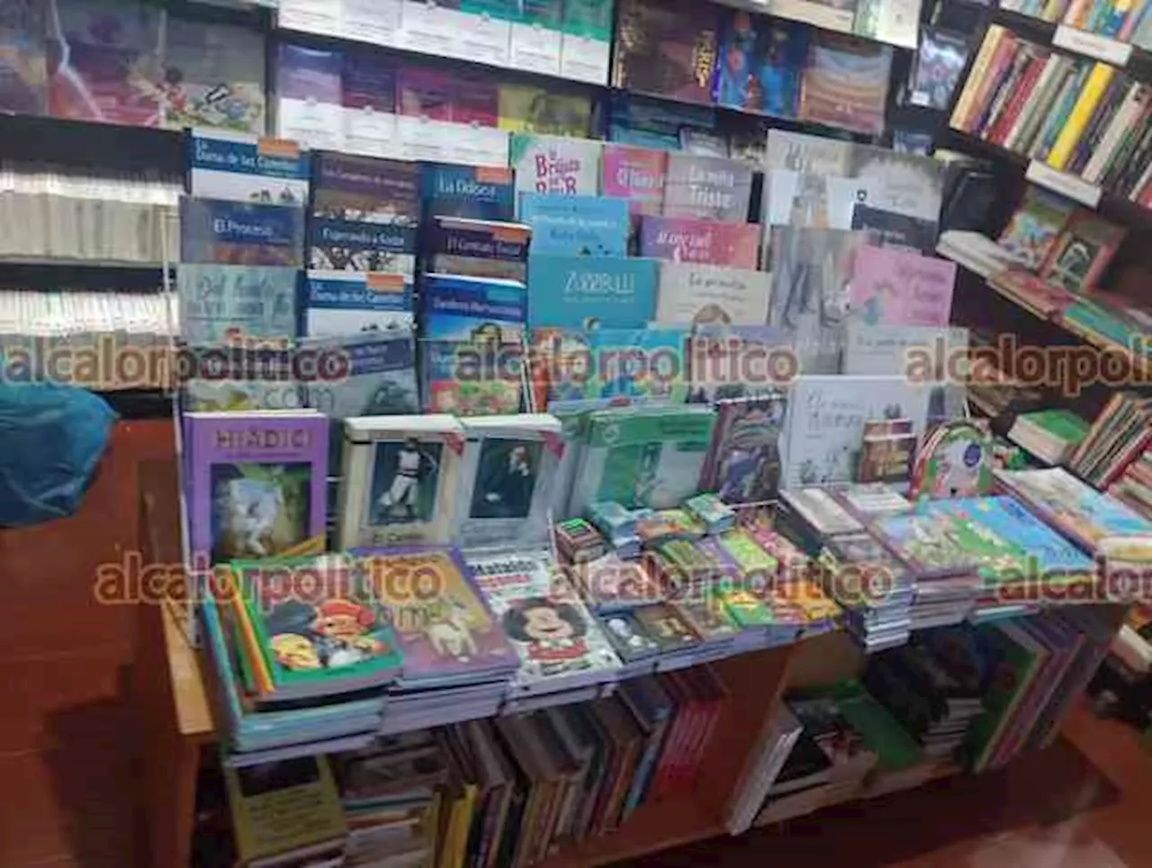 Xalapeños aprovechan el sábado para disfrutar de la Feria Nacional del Libro Infantil y Juvenil