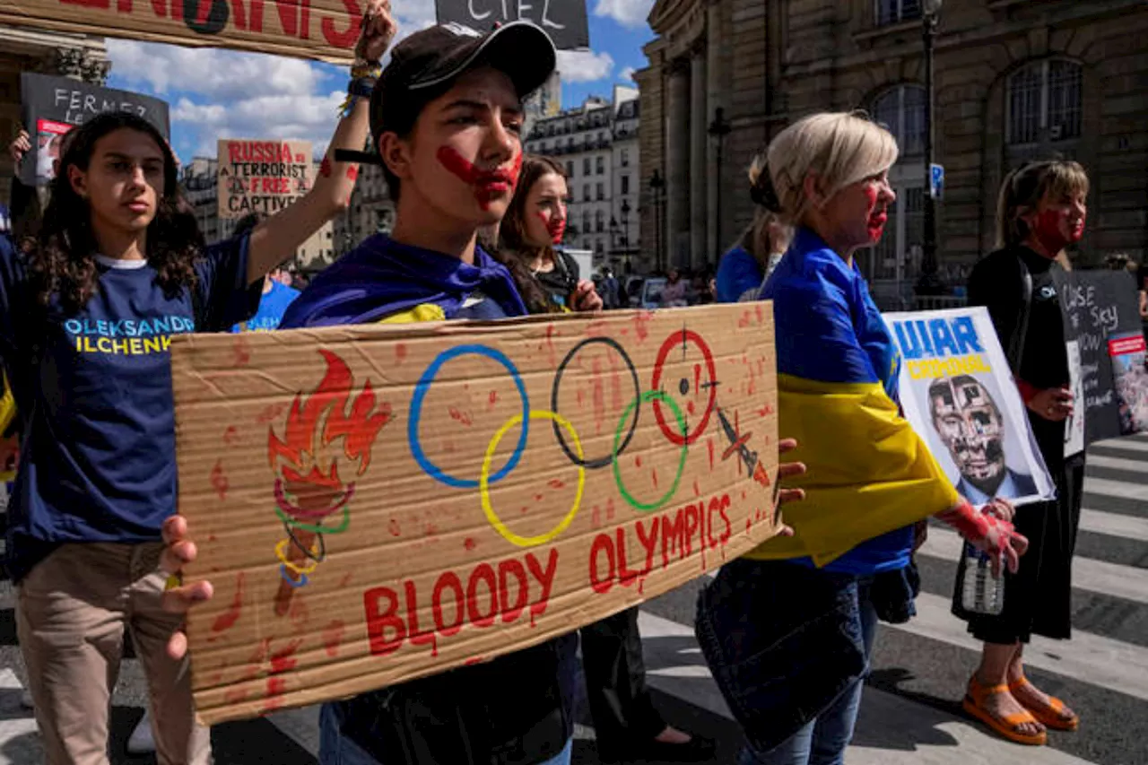 Paris hosts peaceful pre-Olympic protest to honor fallen Ukrainian athletes