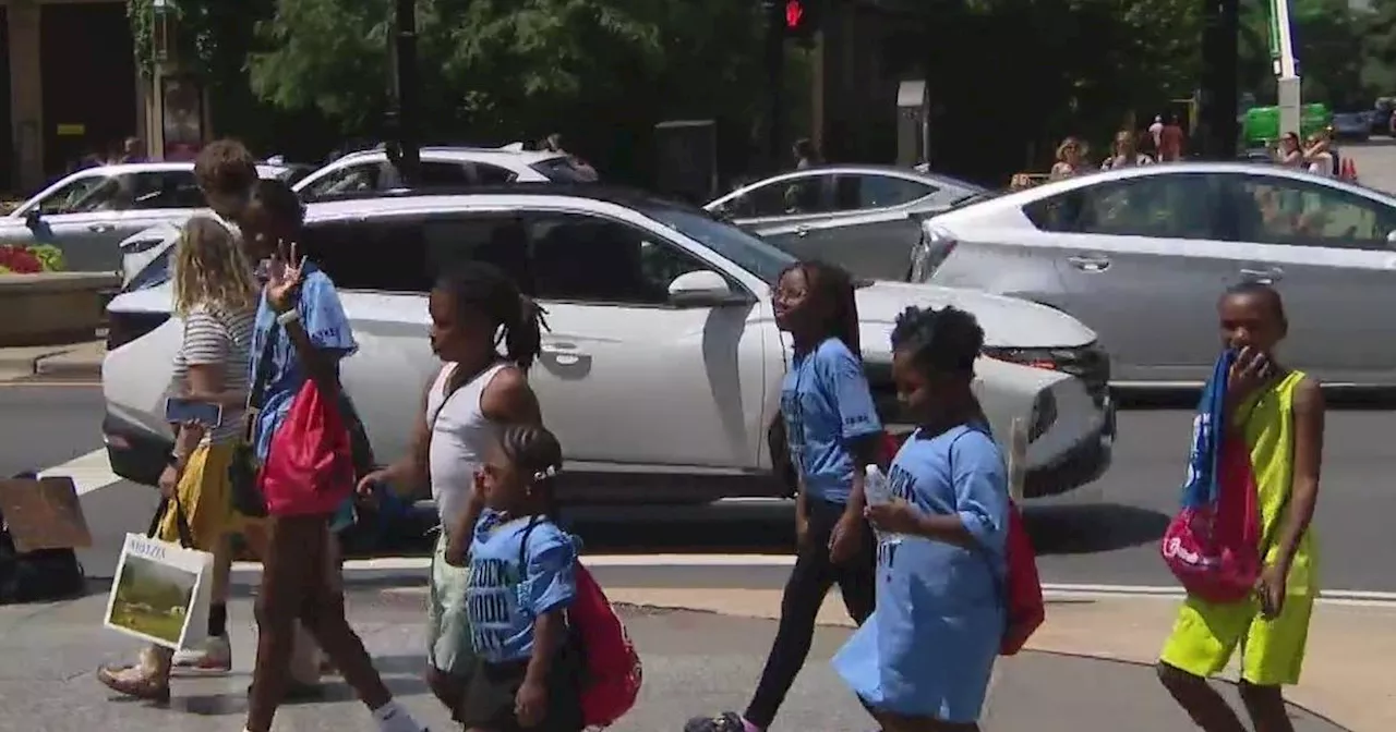 More than 2,000 children from all over Chicago turn out for Downtown Day