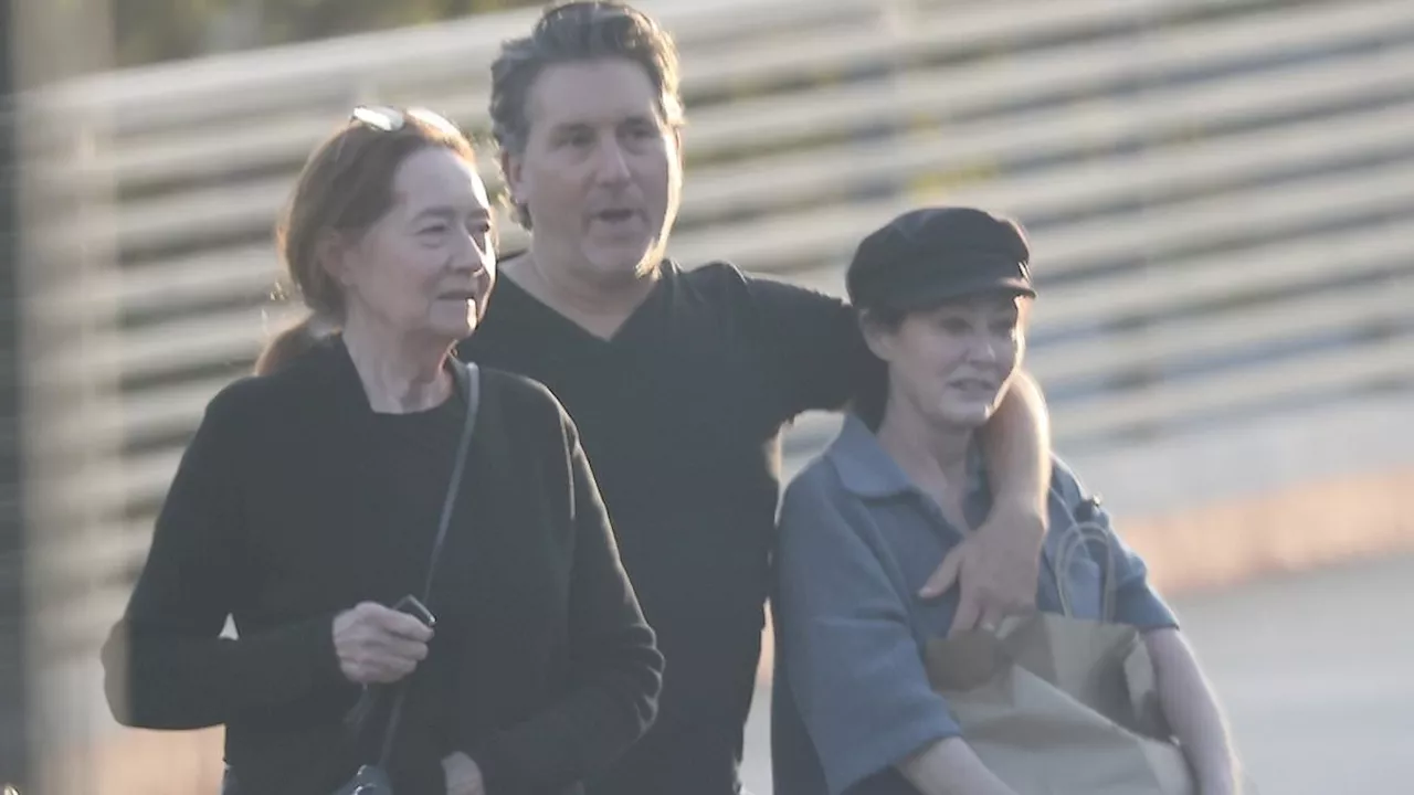 Heartrending last images show Shannen Doherty arm-in-arm with friends just weeks before her tragic...