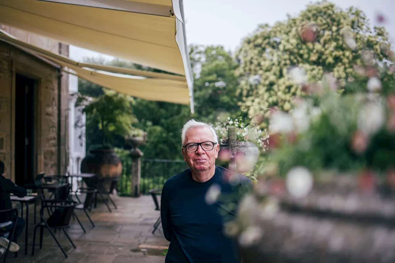 Sir David Chipperfield cocina en Galicia su sueño arquitectónico contra el fin del mundo