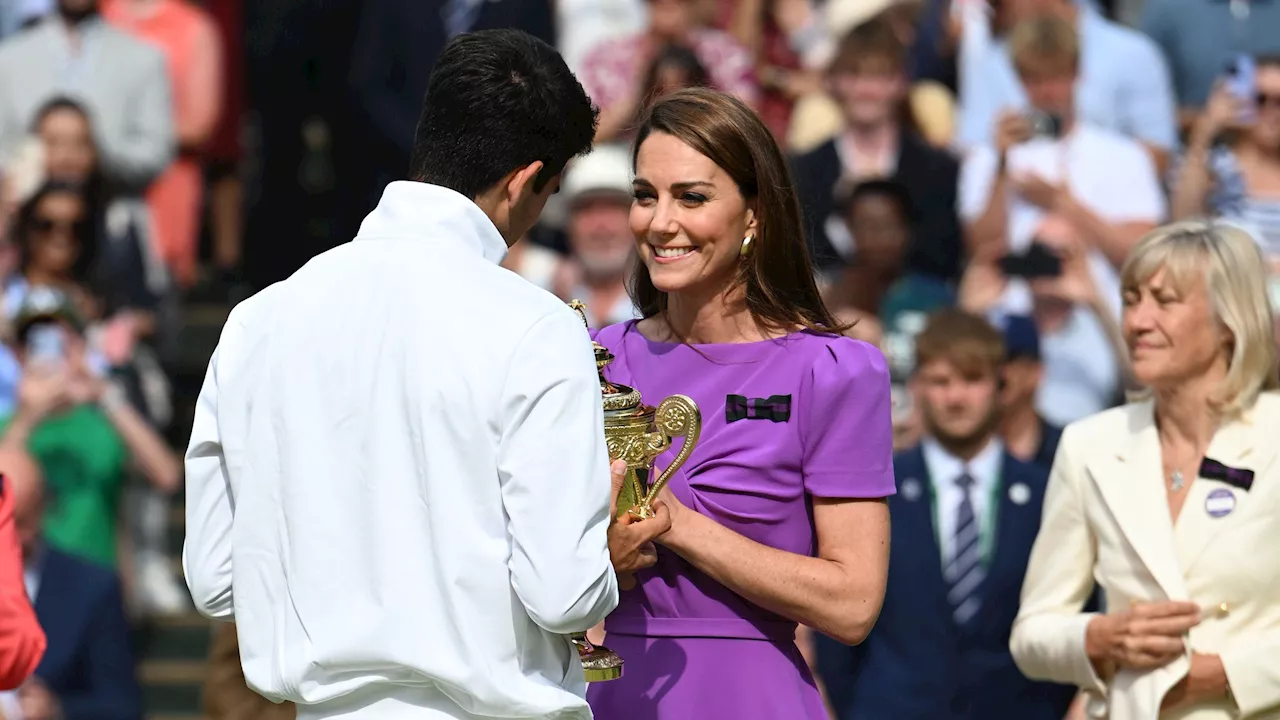 Kate Middleton presente a Wimbledon: è la principessa a premiare il vincitore Carlos Alcaraz