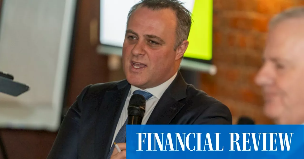 Liberal Tim Wilson rattles the can to rich Sydneysiders to win Goldstein from Zoe Daniel