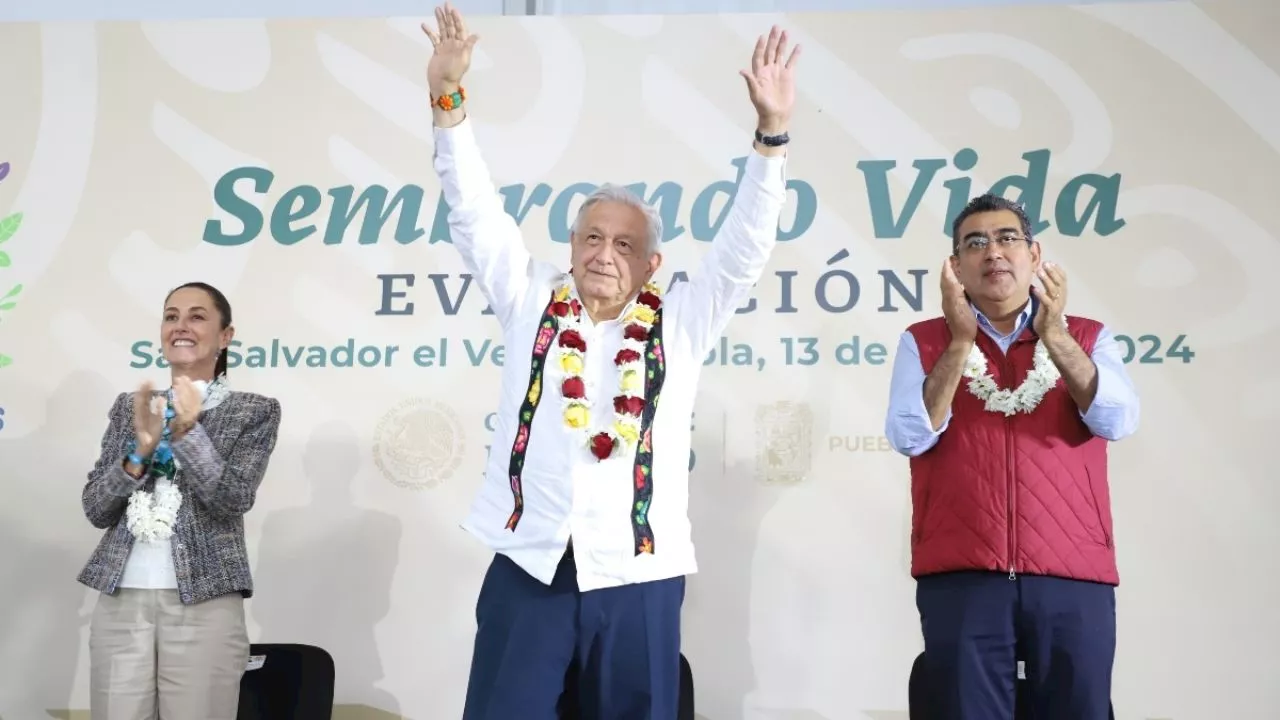 AMLO y Claudia Sheinbaum realizan gira de trabajo por Puebla, garantizando la continuidad de programas sociales