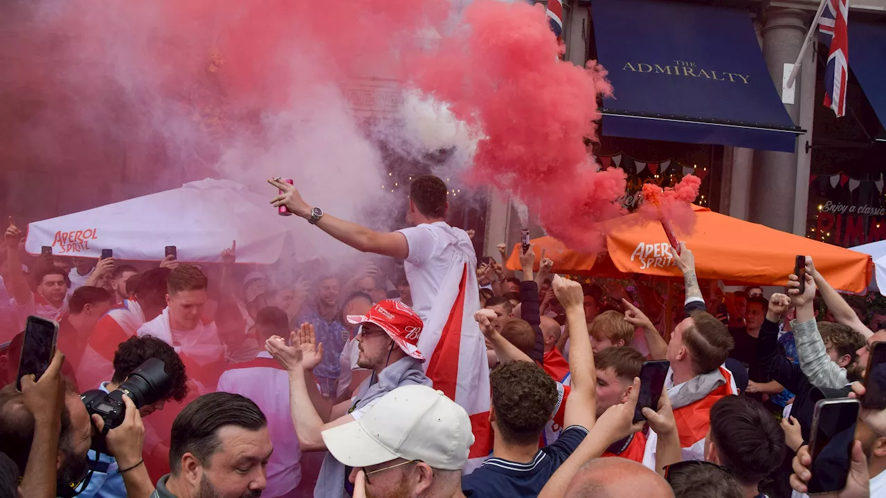 'It's coming home!' Fans feiern sich vor Finale warm