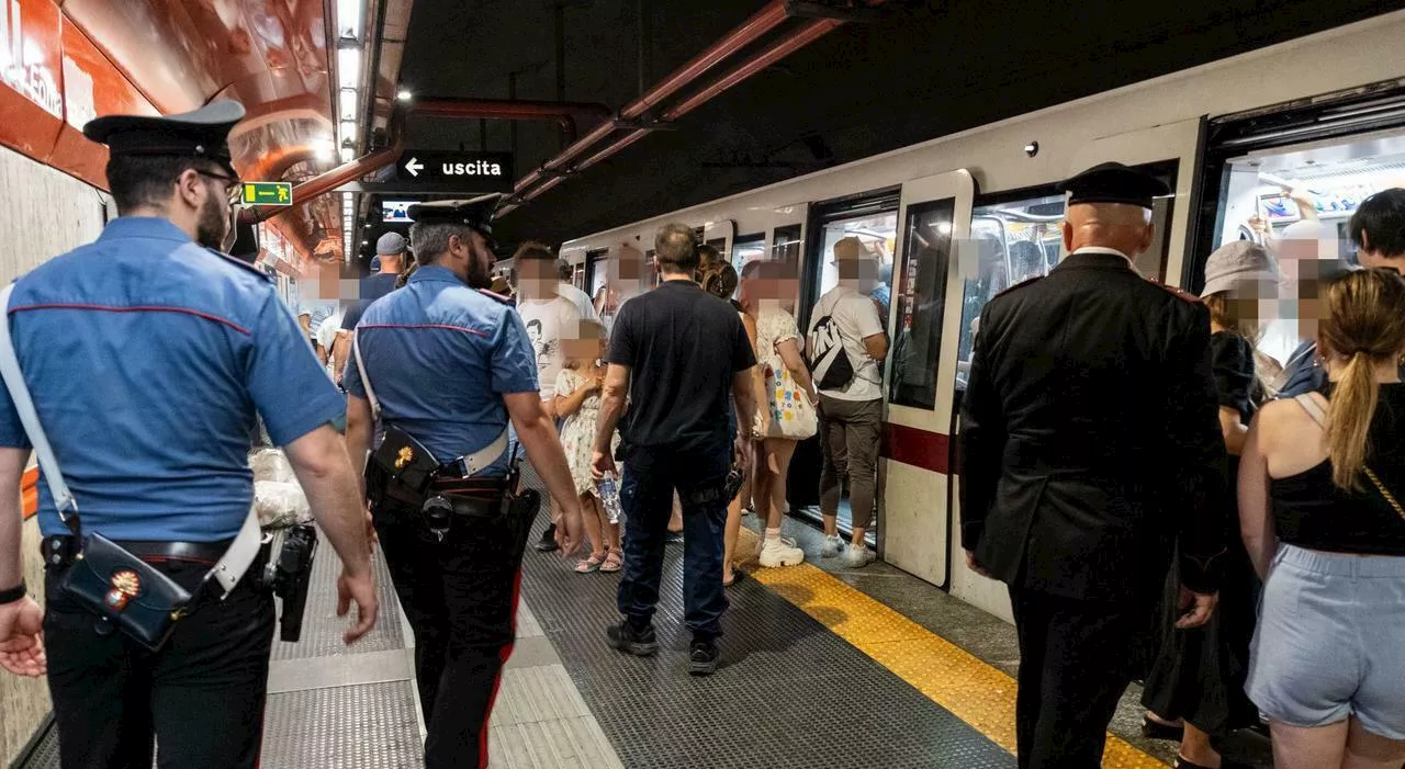 Metro Roma, aumentano risse e colpi dei borseggiatori. Ecco il tratto più a rischio (e il giorno peggiore)