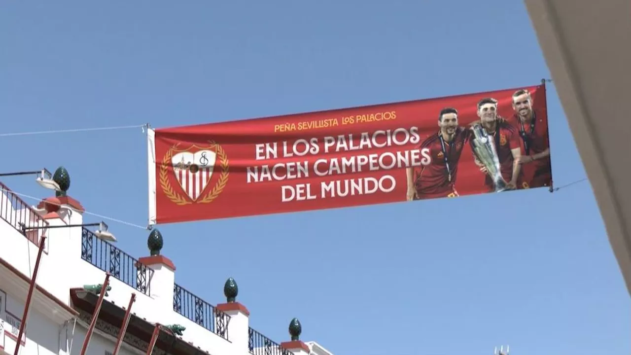 Pasión por España en Los Palacios, Sevilla, donde nacieron tres futbolistas