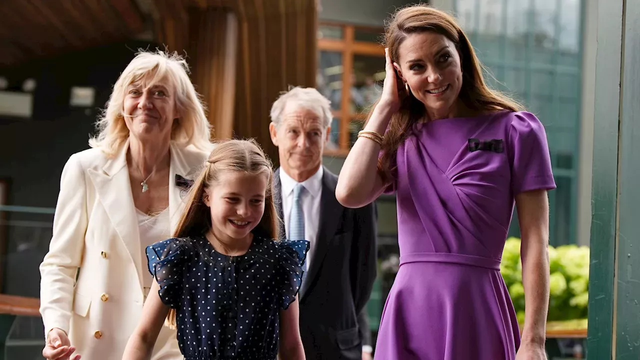 Wimbledon Princess of Wales greeted with applause as she attends