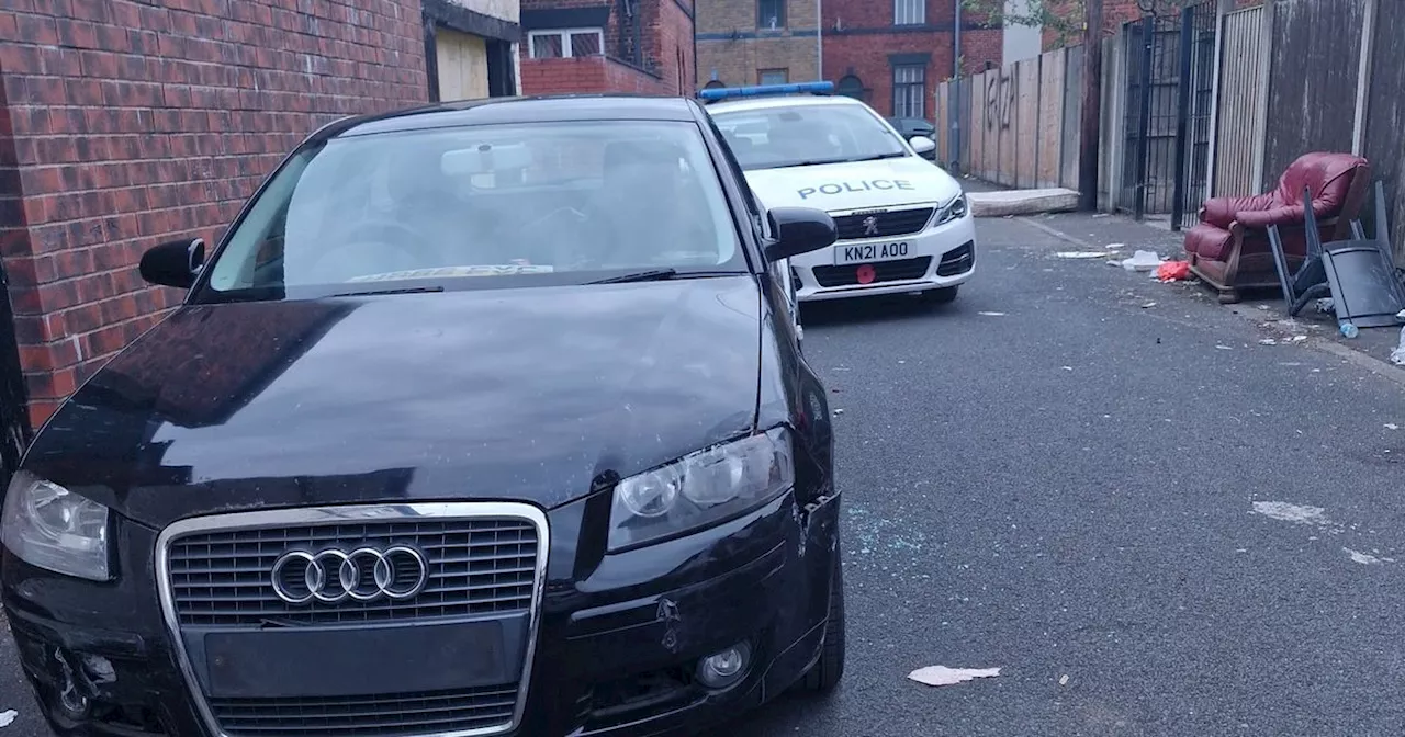 Police chase Audi with 'false plates' before suspects crash car and flee