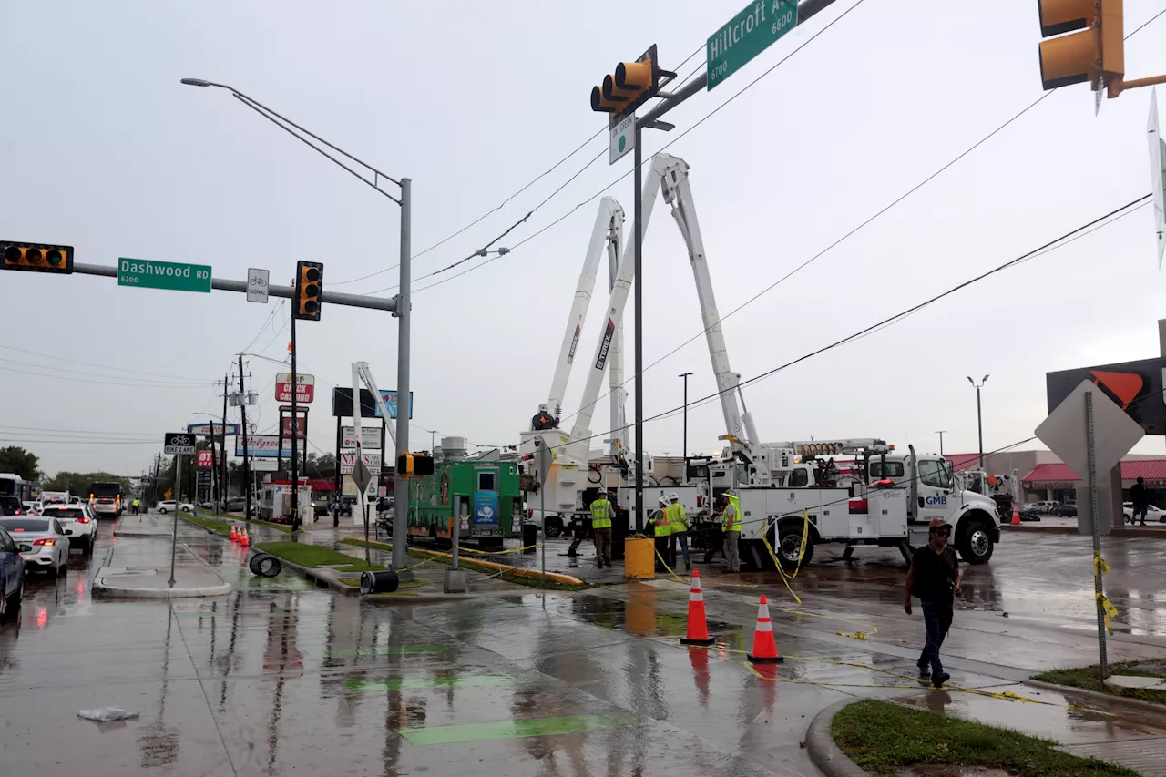 Texas Gov. Greg Abbott demands answers as customers remain without power after Beryl