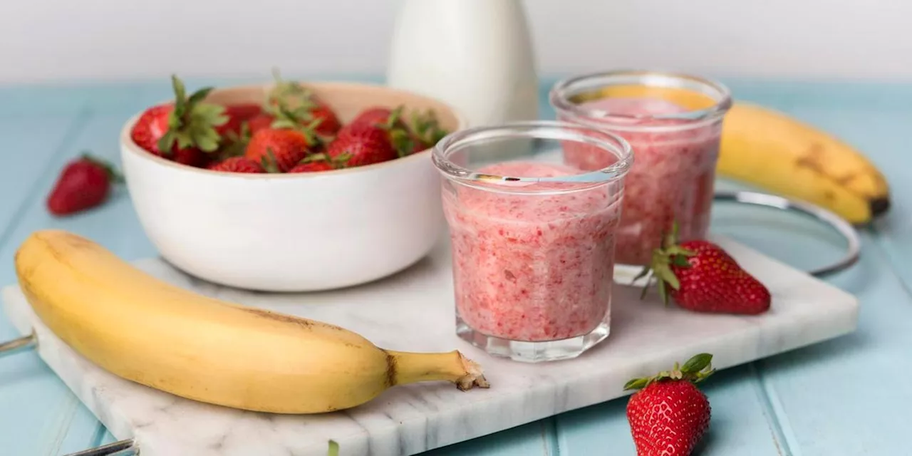 Erdbeer-Endspurt: Dieser feine Smoothie gelingt mit nur drei Zutaten