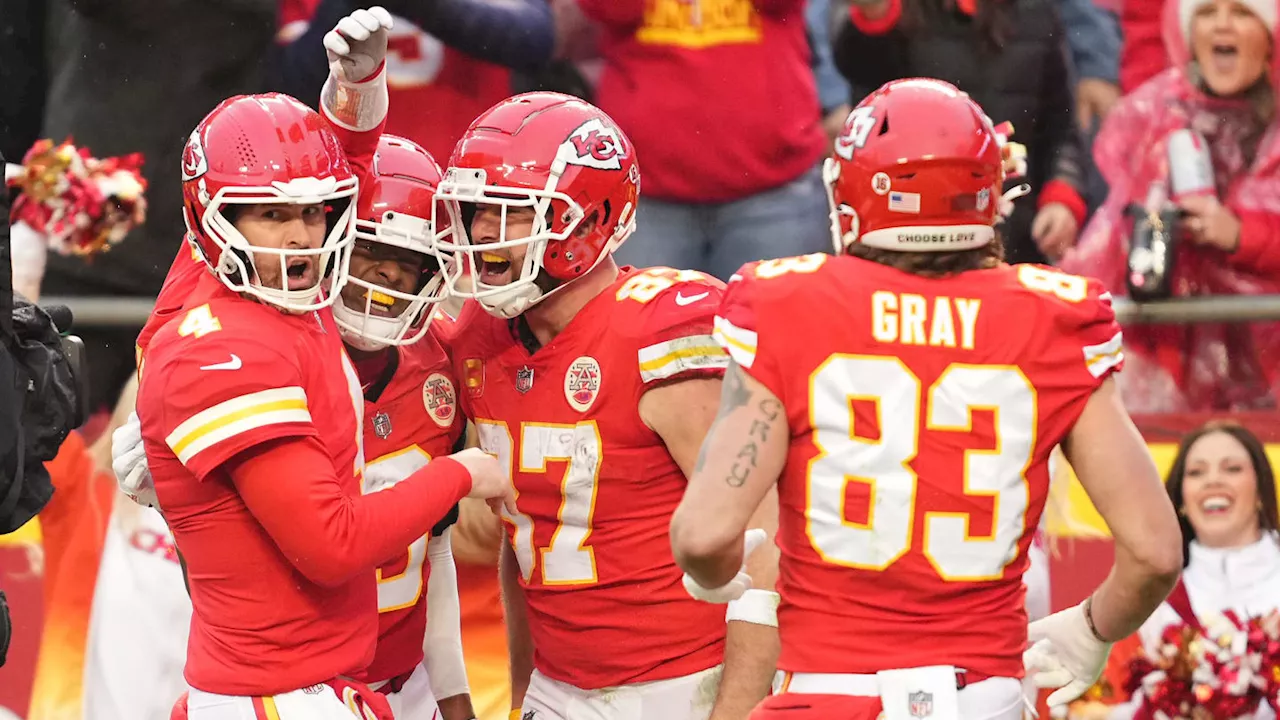 Travis Kelce Stars in KC Chiefs TE Room, but Noah Gray and Jared Wiley Bear Watching