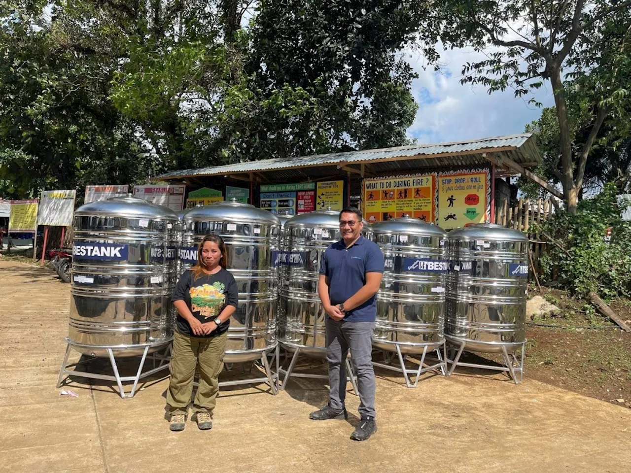 Hedcor, Aboitiz Foundation donate water tanks to Bukidnon community