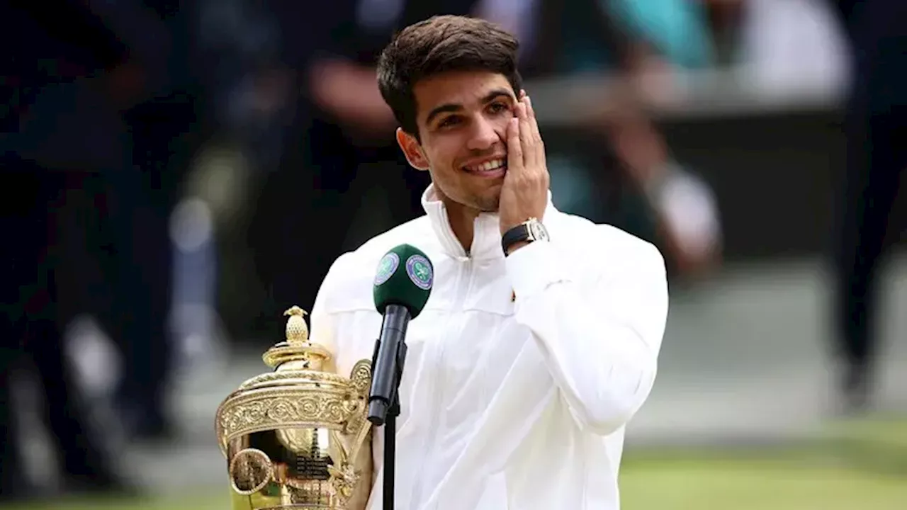 Carlos Alcaraz celebra 'doblete' de España en Wimbledon y la Euro 2024