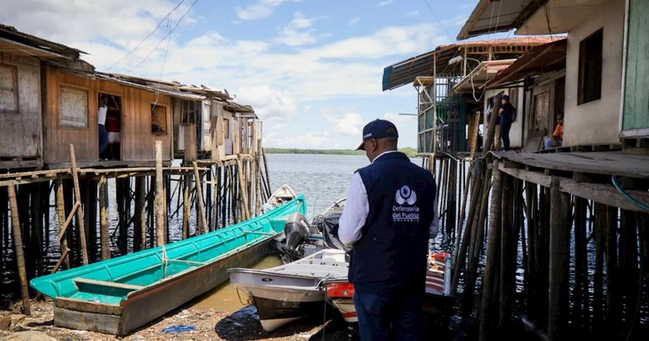 Desplazamiento masivo: 60 familias afro e indígenas, forzadas a abandonar sus hogares