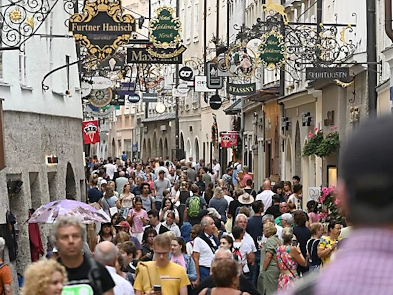 Tourismus-Boom: Fast Vollbeschäftigung in Salzburg und Tirol