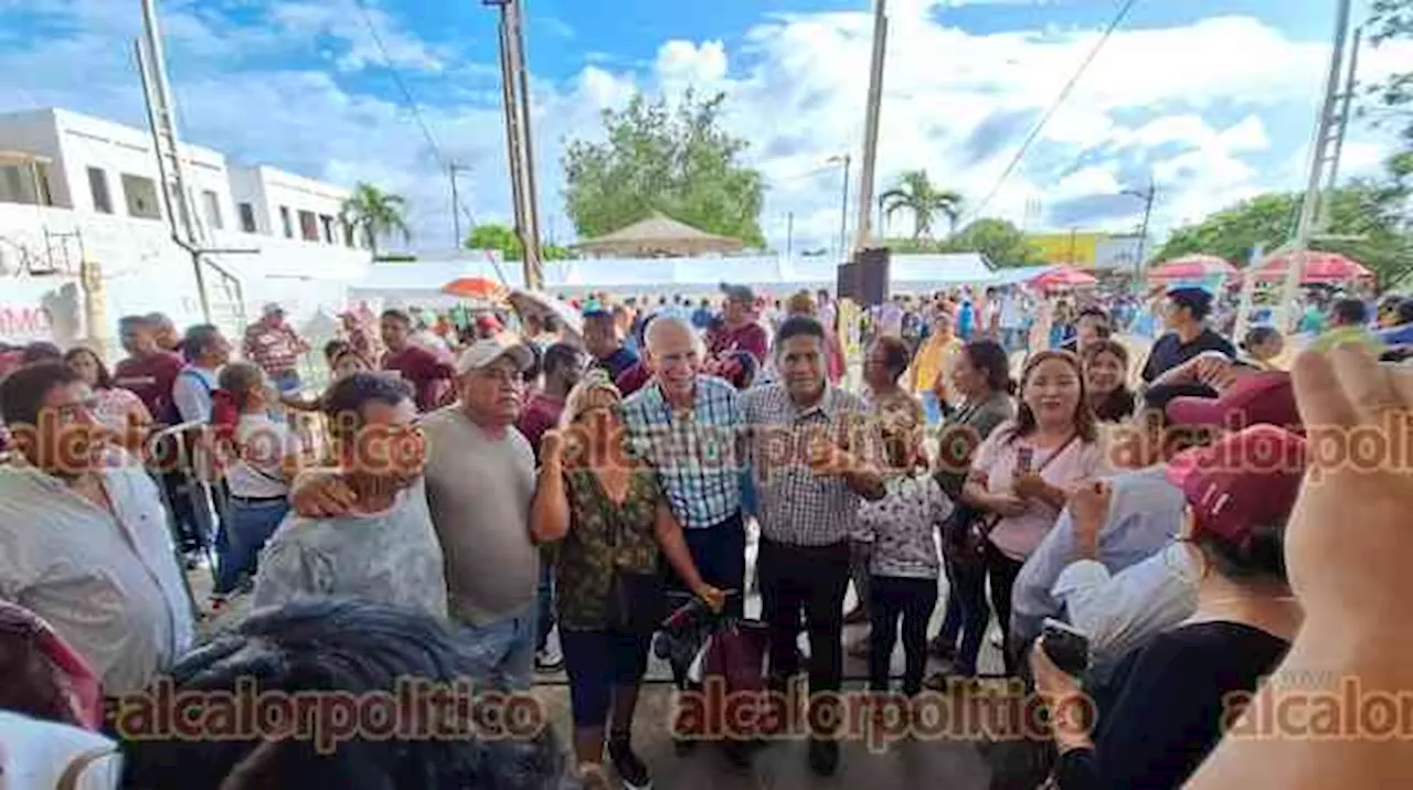 Exalcalde panista de Álamo apareció en evento de Nahle