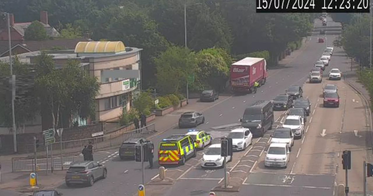 Upper Newtownards Road Belfast live updates as road down to one lane after 'lorry sheds its load'