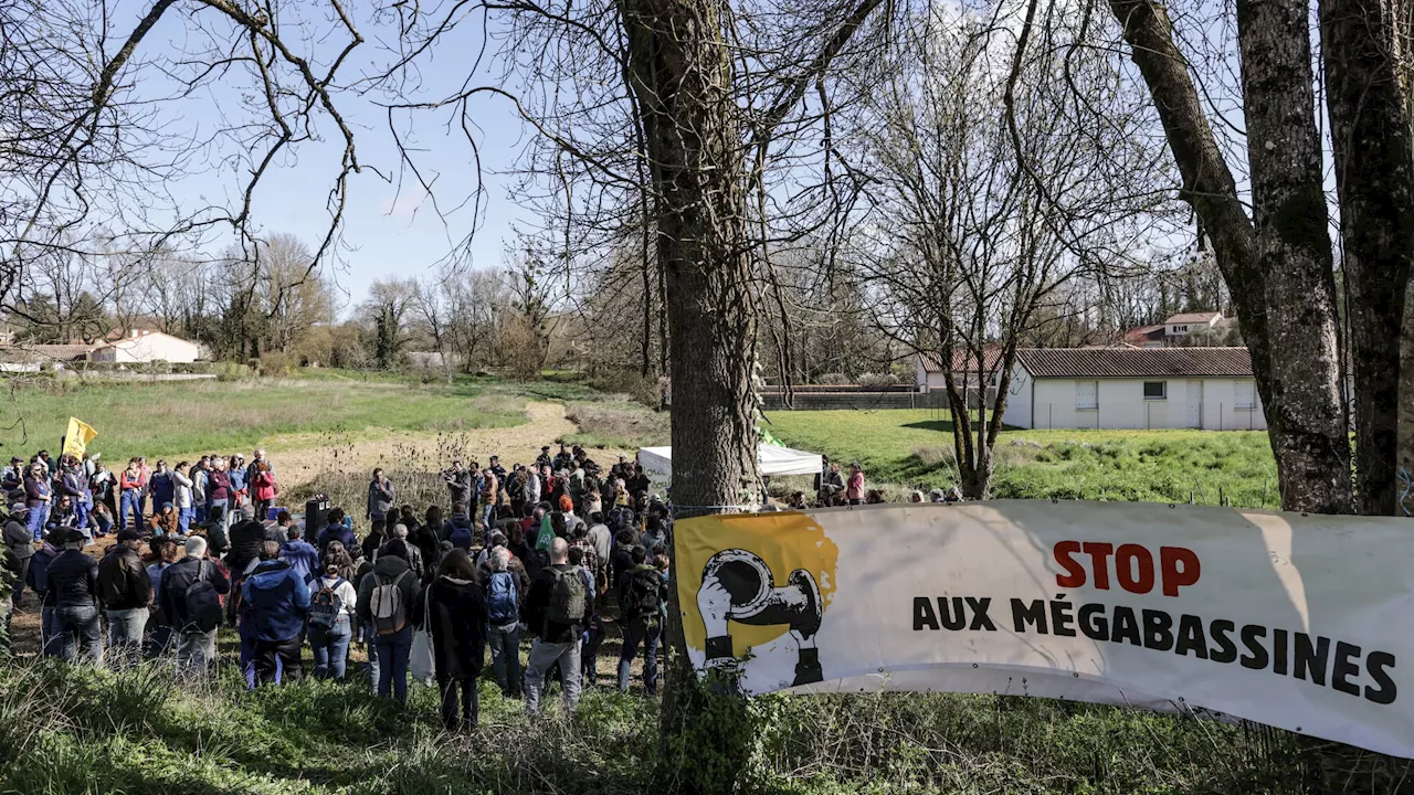 Nouvelle mobilisation contre les 'mégabassines': Darmanin craint 'des actes d'une très grande violence'