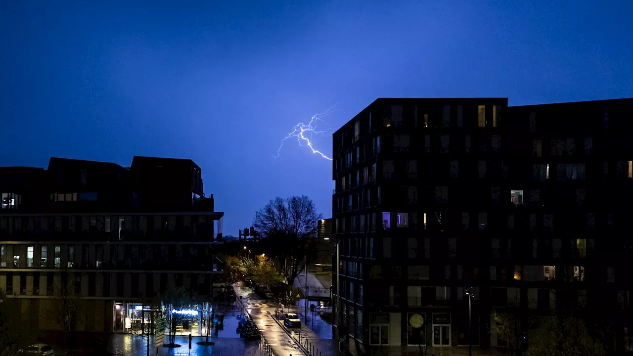 Orages: 24 départements placés en vigilance orange par Météo-France