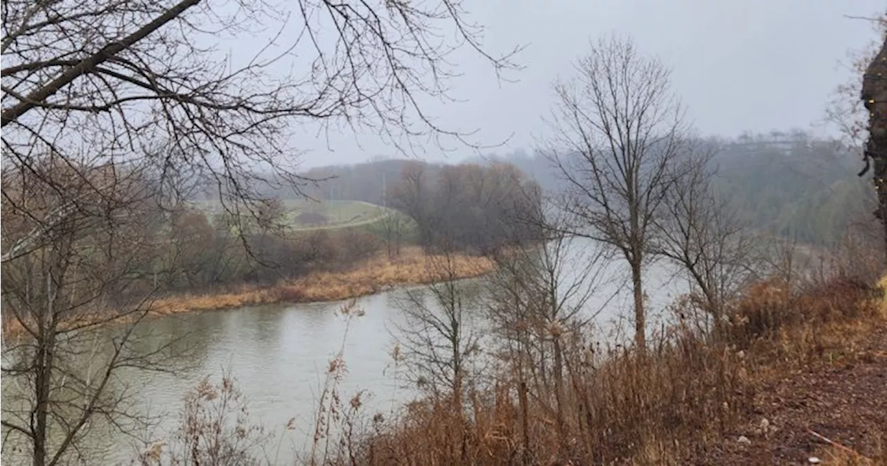 Search for boaters spotted in distress on Grand River in Kitchener continues