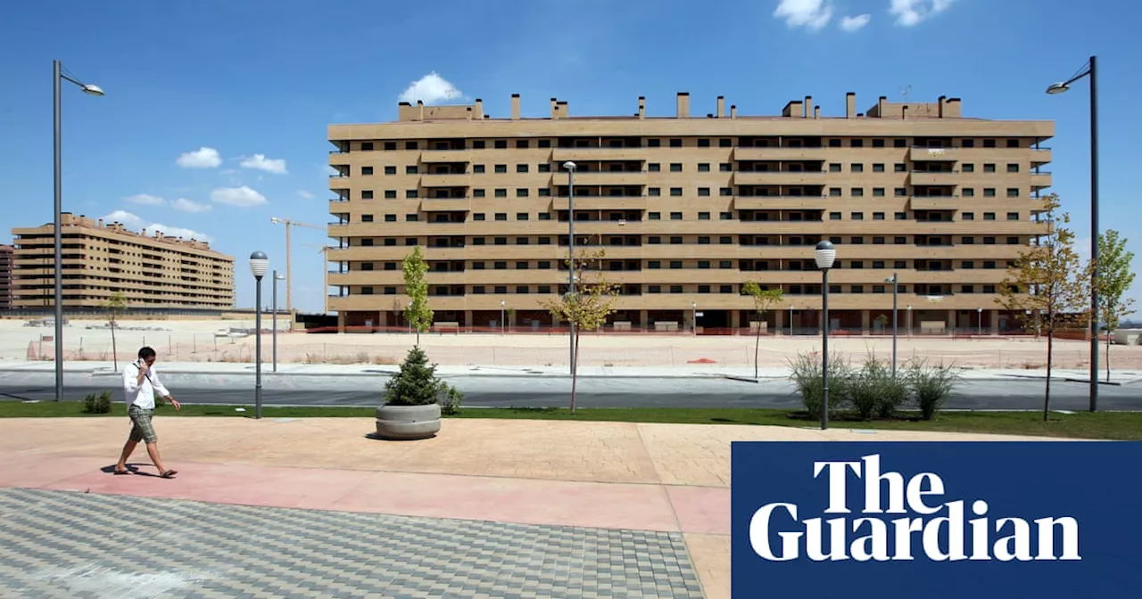 ‘Huge scars’: novelist finds a fractured Spain in its half-built houses