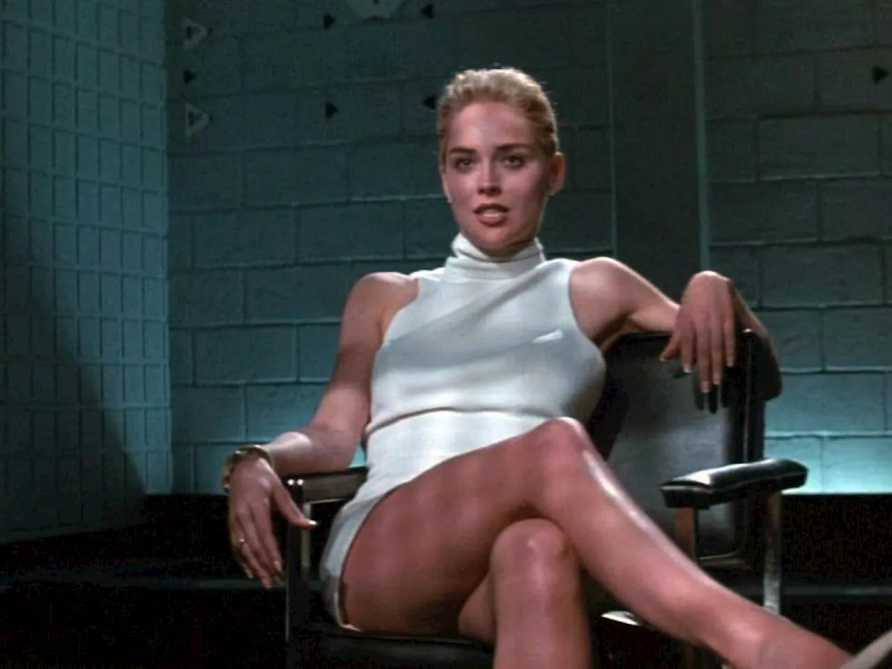 Basic Instinct, Sharon Stone ricrea la famosa scena dopo 32 anni