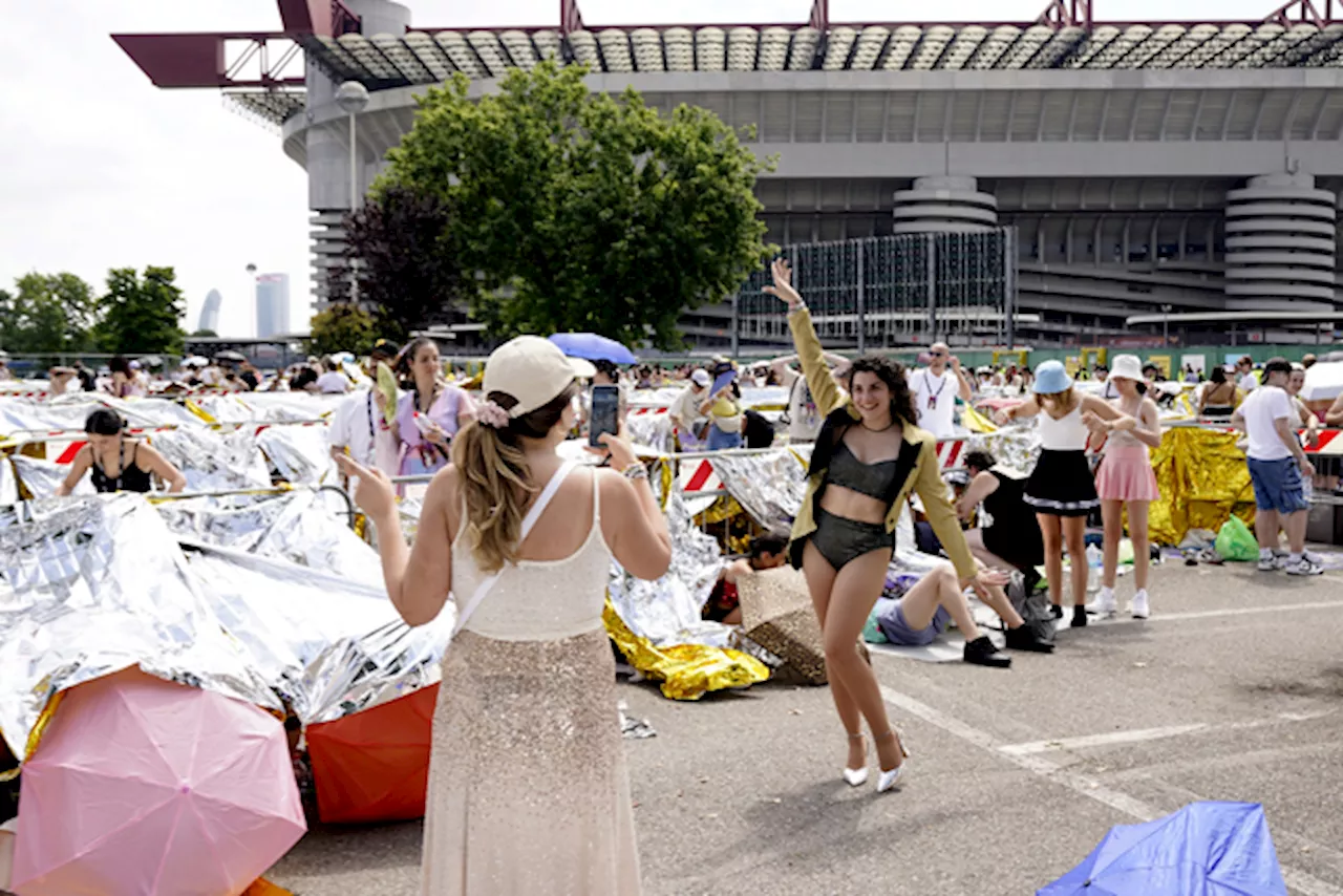 Il senso di ascoltare il concerto di Taylor Swift fuori da San Siro