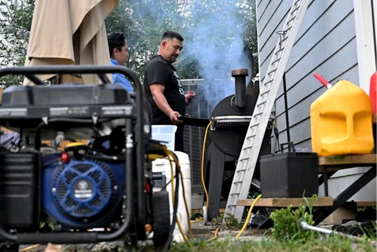 Texans heading into a second week without electricity are battling heat, frustration and boredom