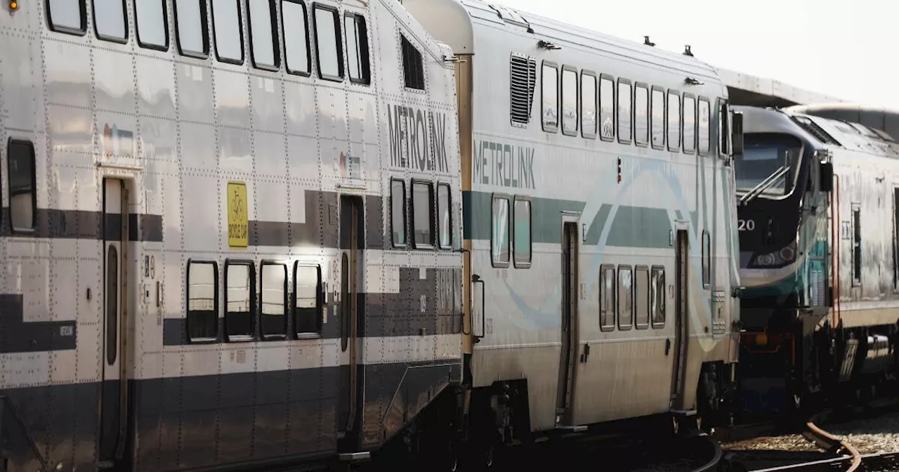 Pedestrian fatally struck by Metrolink train in Northridge