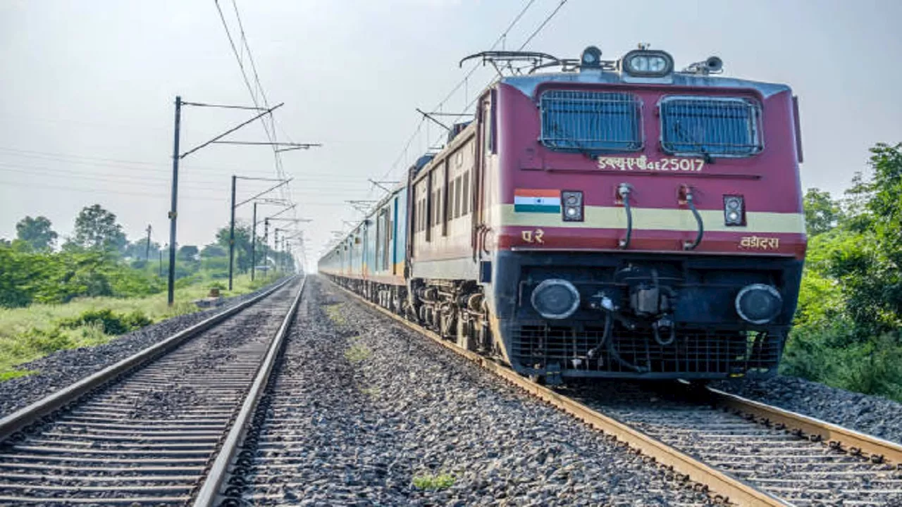 यूपी आने वाली इन ट्रेनें में बढ़ाई जाएगी जनरल कोच की संख्या, यहां देखें पूरी लिस्ट